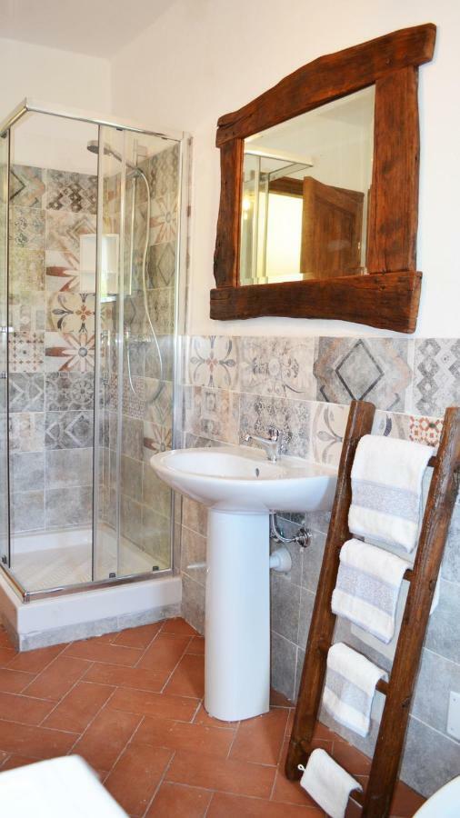 Agriturismo "Veritas" Bed & Wine Casaleggio Boiro Εξωτερικό φωτογραφία