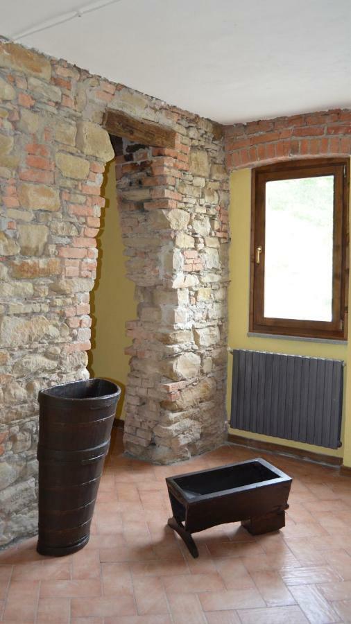 Agriturismo "Veritas" Bed & Wine Casaleggio Boiro Εξωτερικό φωτογραφία