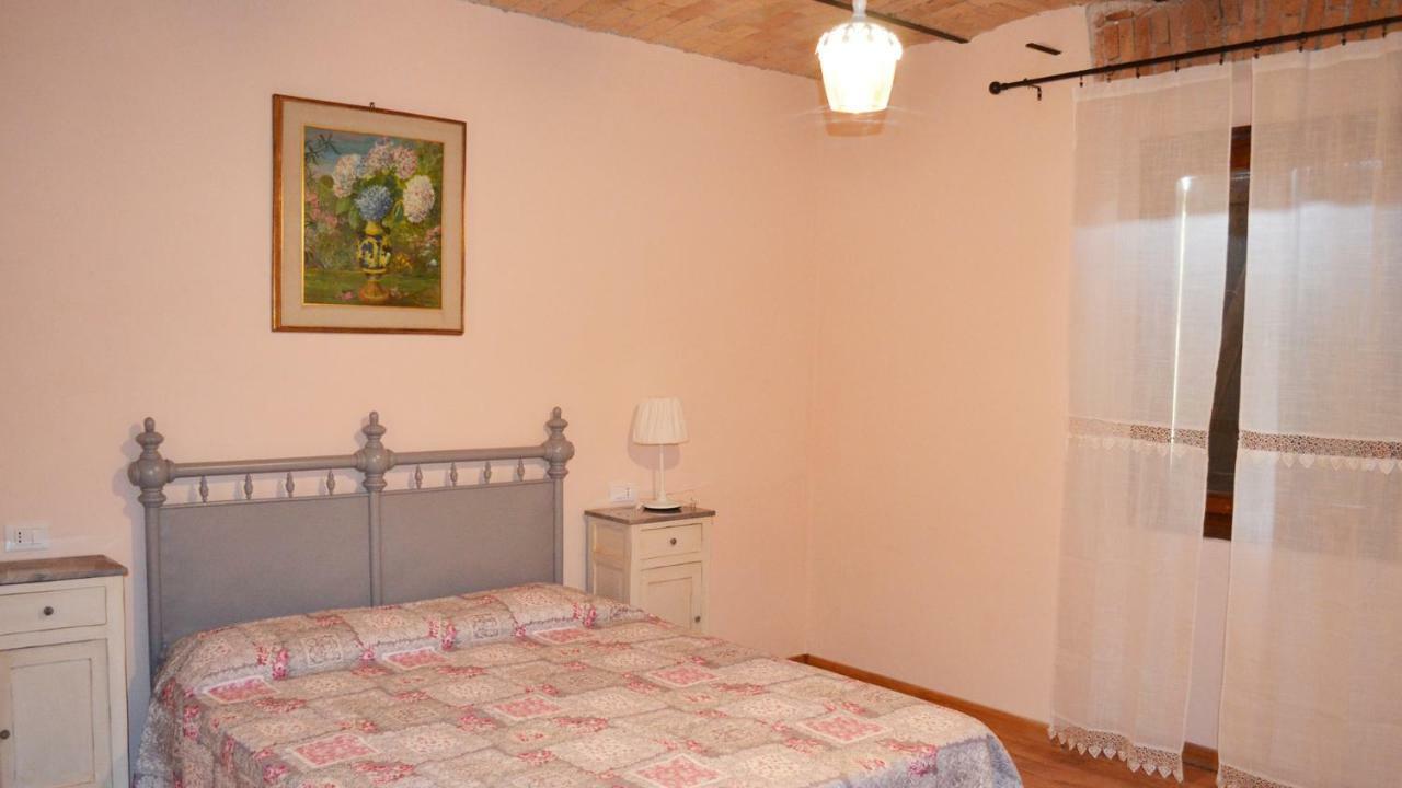 Agriturismo "Veritas" Bed & Wine Casaleggio Boiro Εξωτερικό φωτογραφία