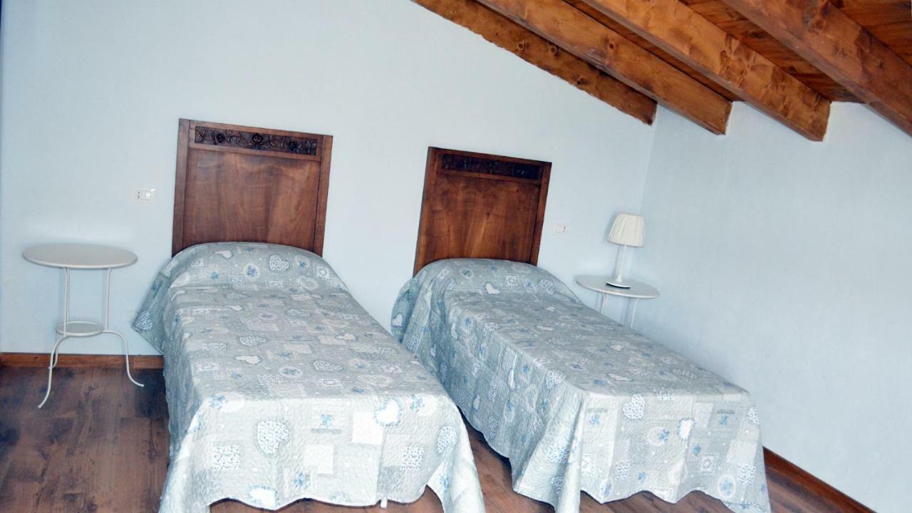 Agriturismo "Veritas" Bed & Wine Casaleggio Boiro Εξωτερικό φωτογραφία