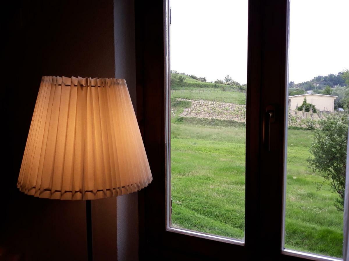 Agriturismo "Veritas" Bed & Wine Casaleggio Boiro Εξωτερικό φωτογραφία